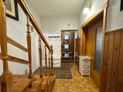 Dom w centrum Torunia oraz budynek gospodarczy