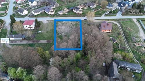 Duża, urokliwa działka budowlana 22 km od Kielc.