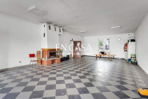 Budynek magazynowo socjalny 482m2