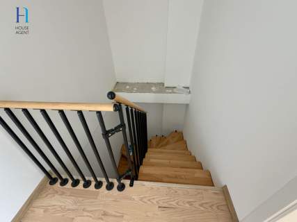 Dwupoziomowy apartament z 3 łazienkami Julianów