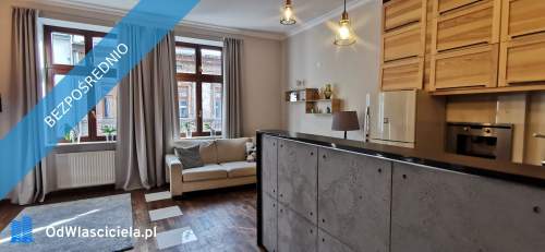 Apartament vis a vis Wawelu 80m2 3-pokoje , 2 łazienki, komfortowy