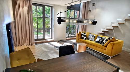 apartament z ogrodem w centrum miasta