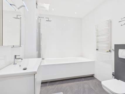 Sprzedam mieszkanie na Mokotowie - dwa pokoje z balkonem