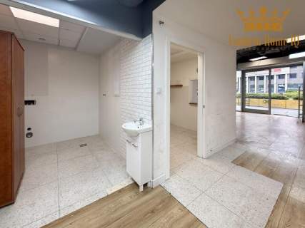 Do wynajęcia lokal handlowy 157 m2 Parter - duży ruch pieszych