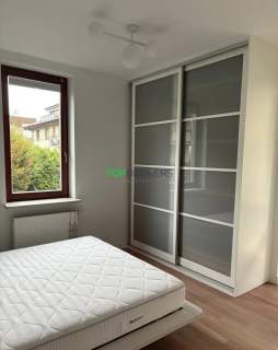 Eleganckie trzy pokoje przy parku, balkon , garaż