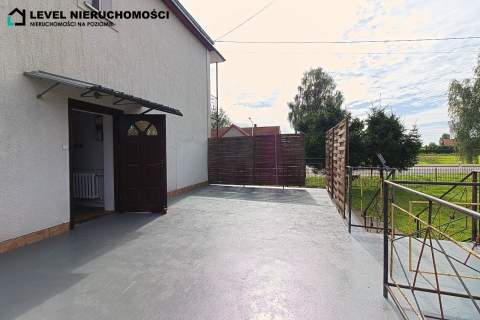 Dom z warsztatem i garażem