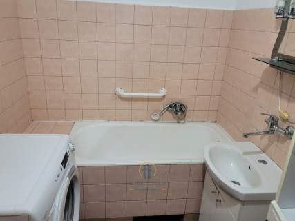 Mieszkanie trzy pokoje z balkonem