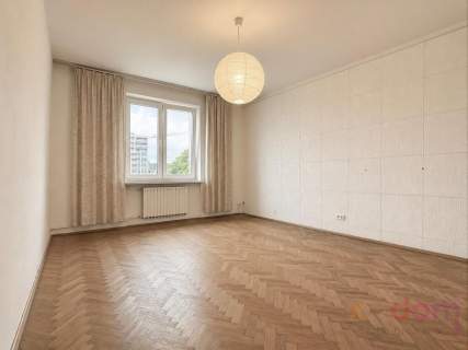 43 M2 2 POKOJE PARKING CENTRUM