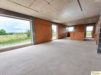 Sprzedam nowy dom w stanie surowym zamkniętym w Wojcieszkowie