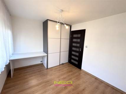 2 pokoje balkon zamykany parking