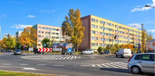 Kawalerka z osobną kuchnią UL. Różyckiego