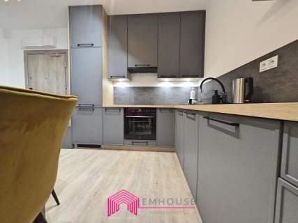 Apartament 300 m od plaży z m. postojowym i komórką lokatorską