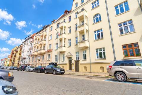 Przestronne / Duże pokoje / 2 balkony / Garderoba