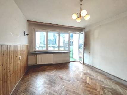 Wola Miedziana 44 m Widok na park Remont
