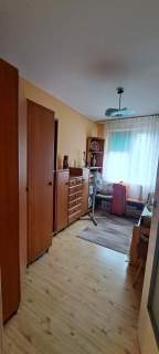 Zamieszkaj w uzdrowisku. 3 pokoje na 3 piętrze.