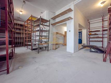 Budynek usługowo-handlowy 300 m ul. Tarnowska