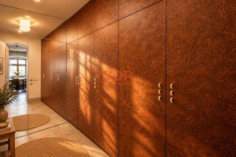 Designerski apartament typu studio w zrewitalizowanej kamienicy