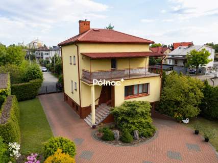 Dom 180 m dodatkowy budynek , ul. Morelowa