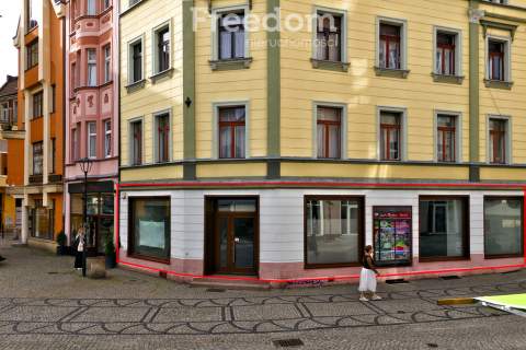 Atrakcyjny lokal usługowy w centrum Jeleniej Góry 