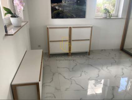 Mokronos Górny, dom 145 m2, 5 pokoi, garaż