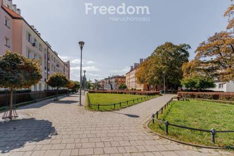 2-pokojowe mieszkanie z balkonem do remontu