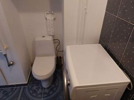 Wynajmę cichą kalalerkę z dobrą lokalizacją