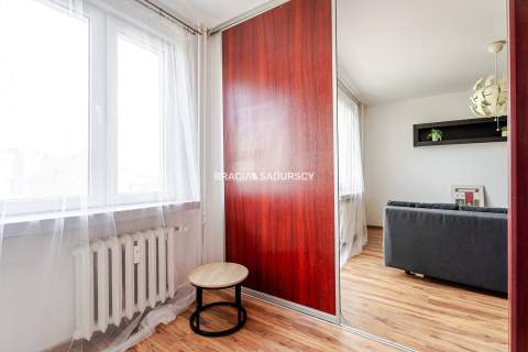 3pok.z potencjałem, balkon, tramwaj, Mistrzejowice