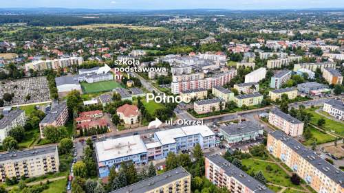 Przestronne mieszkanie w bloku
