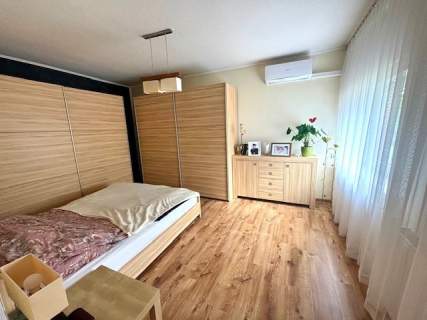 Duży lokal /Agroturystyka / z mieszkaniem