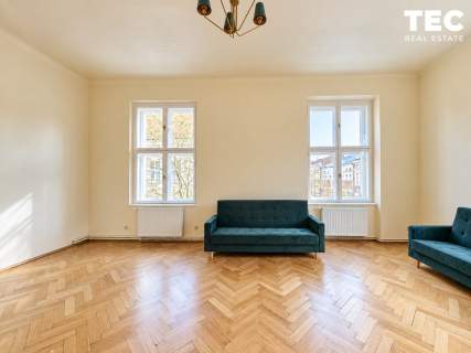 Mieszkanie z dużym potencjałem, wysokość 360 cm