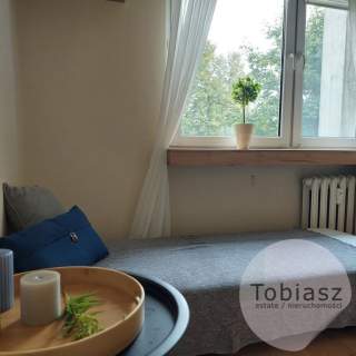 2 niezależne pokoje, osobna kuchnia, balkon