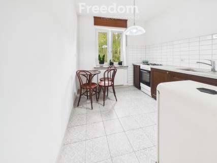 PRESTIŻOWA BAZYLIANÓWKA-2 pokoje, duży balkon