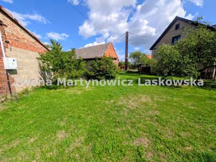 Dom wolnostojący budynki gospodarcze, 12 arów