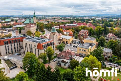  Nysa Działający biznes i dom przy Sądzie