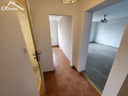 WYREMONTOWANA KAWALERKA NA PARTERZE 36 m Cheł
