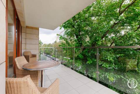 Trzypokojowe mieszkanie w apartamentowcu Mokotów