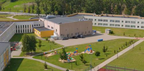 7 Pokoi blisko Szkoły 25 min od W-wy Garaż 53m