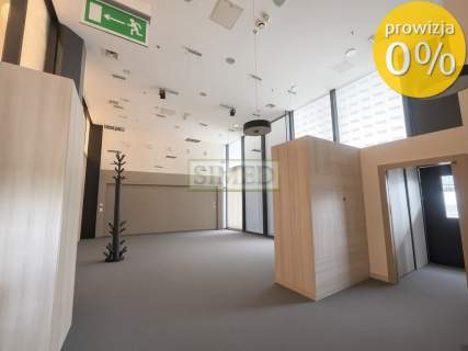 Na prestizowy salon sprzedaży, Centrum