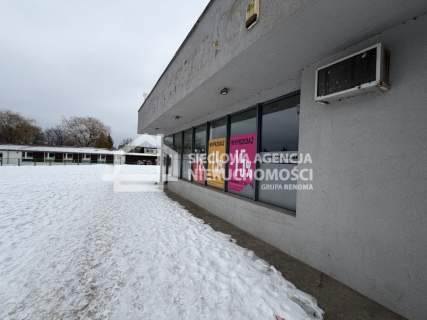 Lokal na parterze z witryną od gł.ul.-Gdy Obłuże