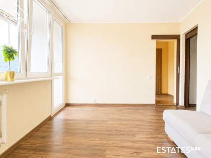 32,3 m balkon możliwość 2 pokoi