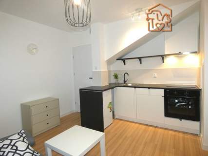 Kawalerka obok Agory, pet friendly, Powst.Warsz.38