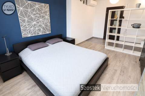 Apartament z klimatyzacją w sercu miasta /parking/