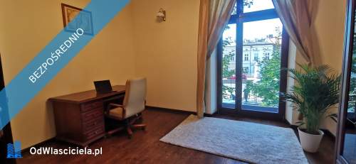Apartament vis a vis Wawelu 80m2 3-pokoje , 2 łazienki, komfortowy
