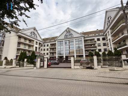 Dwupoziomowy apartament z 3 łazienkami Julianów