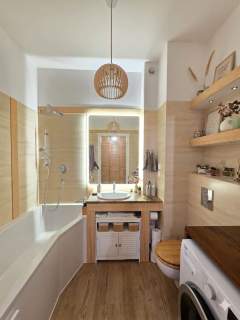 Dwupoziomowy Apartament 4 pokoje, miejsce parkingo