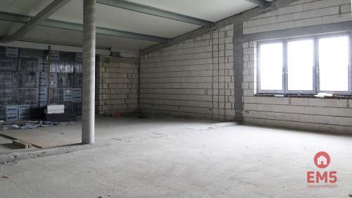 Fasty. Budynek użytkowy 400 m2
