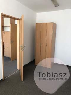 Małe biura/ parking /tramwaj