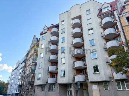 Kawalerka w centrum miasta do własnej aranżacji 