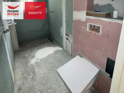 3 pokoje po remoncie Balkon Piwnica