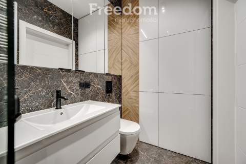Apartament z balkonem Pierwsza Dzielnica